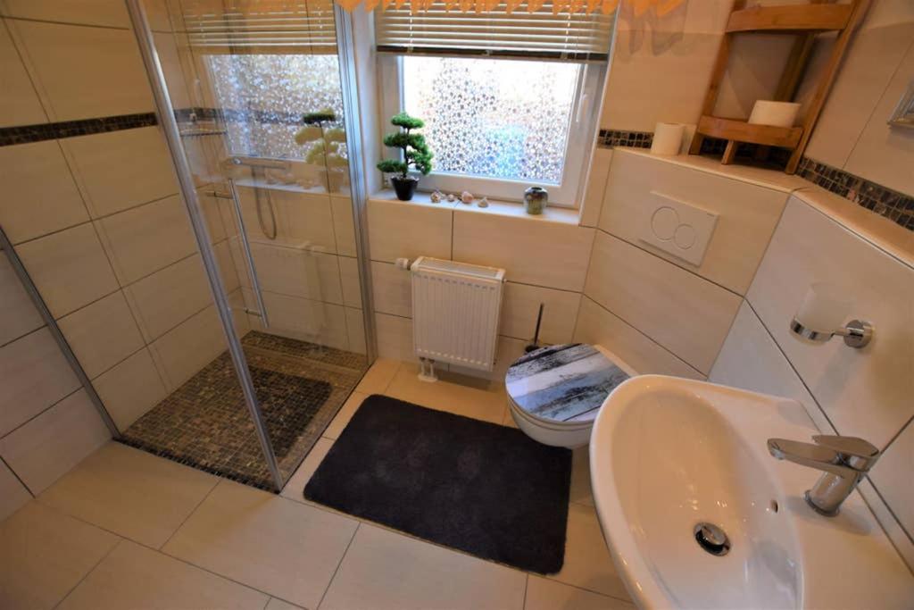 Suesses Apartmenthaeuschen In Burg Burg  エクステリア 写真