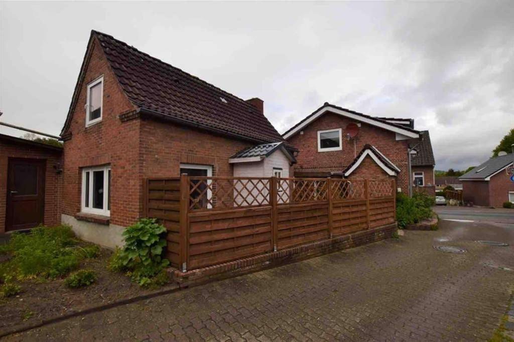 Suesses Apartmenthaeuschen In Burg Burg  エクステリア 写真